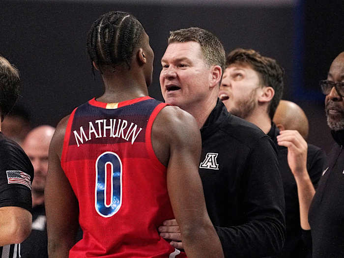 Arizona coach Tommy Lloyd